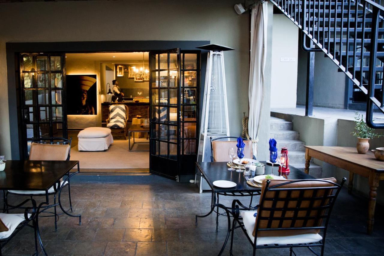 Olive Grove Guesthouse ウィントフーク エクステリア 写真