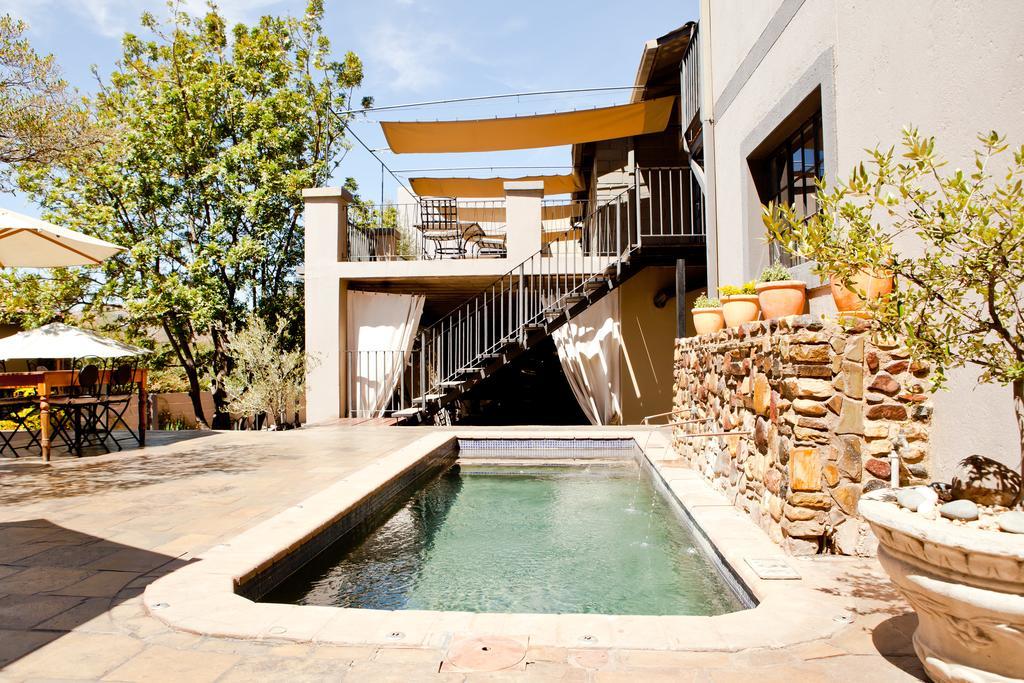 Olive Grove Guesthouse ウィントフーク エクステリア 写真