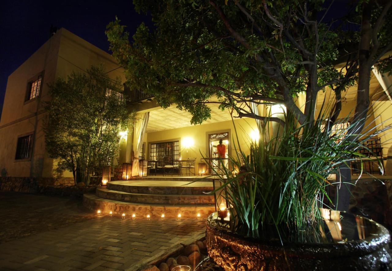 Olive Grove Guesthouse ウィントフーク エクステリア 写真